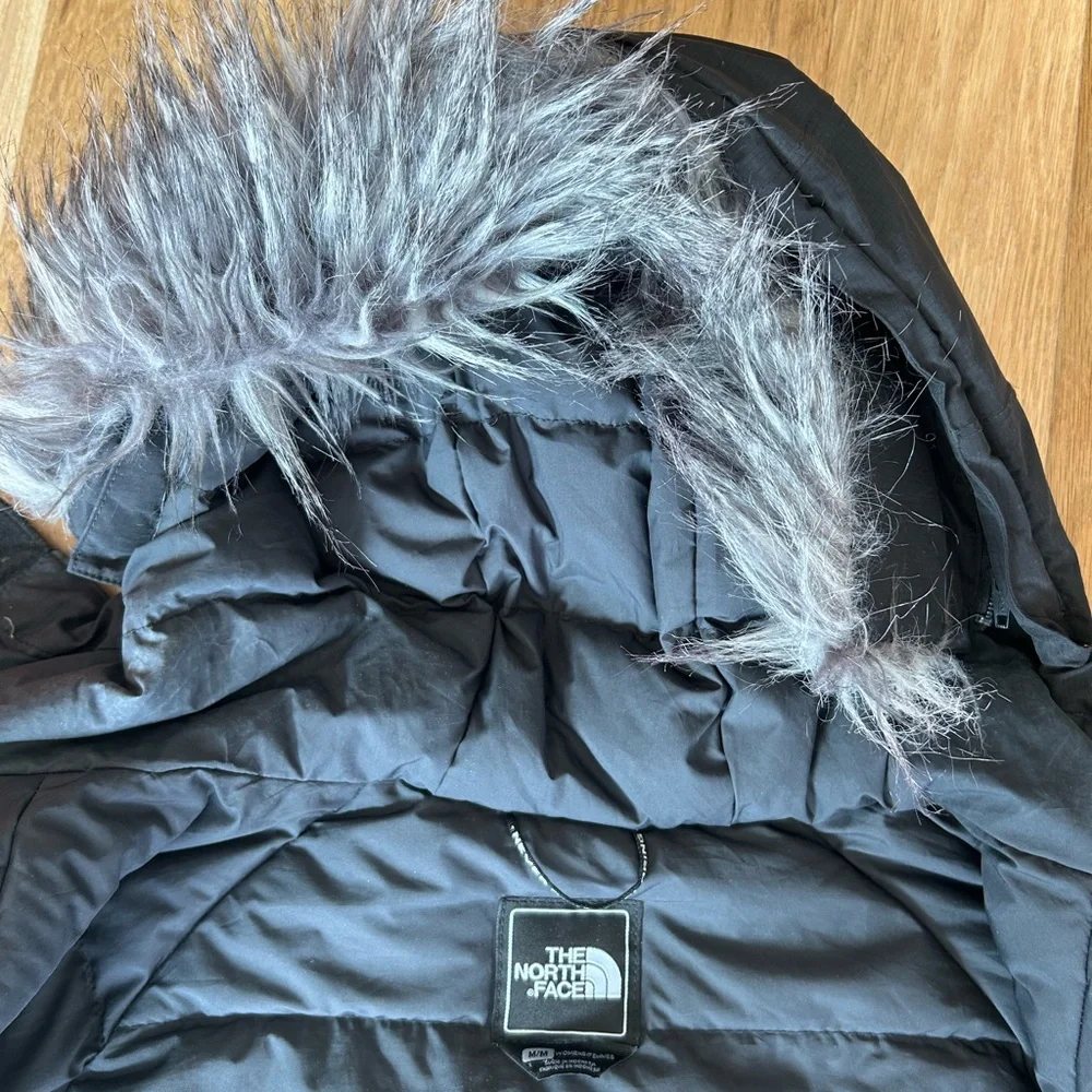The North Face Black Parka M - Picture 2 of 4
